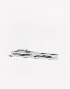 Figure of Eight Tiebar